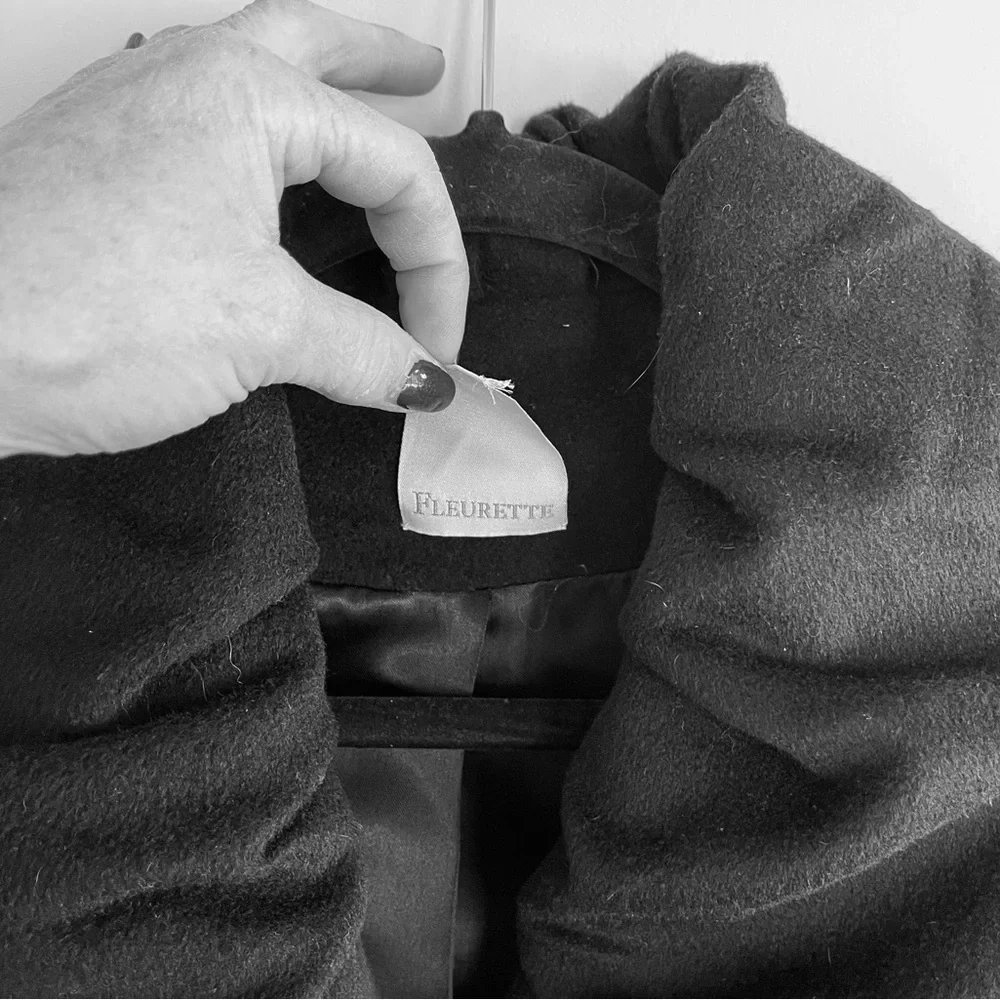 Fluerette Cashmere Wool Ruffled Collar 3 button coat size 10 GUC - Picture 6 of 10